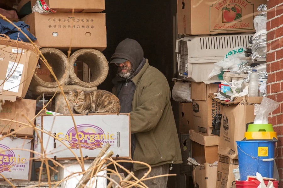 Featured image for “CityNews: “Hoarding issue returns to midtown neighbourhood” – VHA OT Catherine Chater comments on hoarding in Toronto”