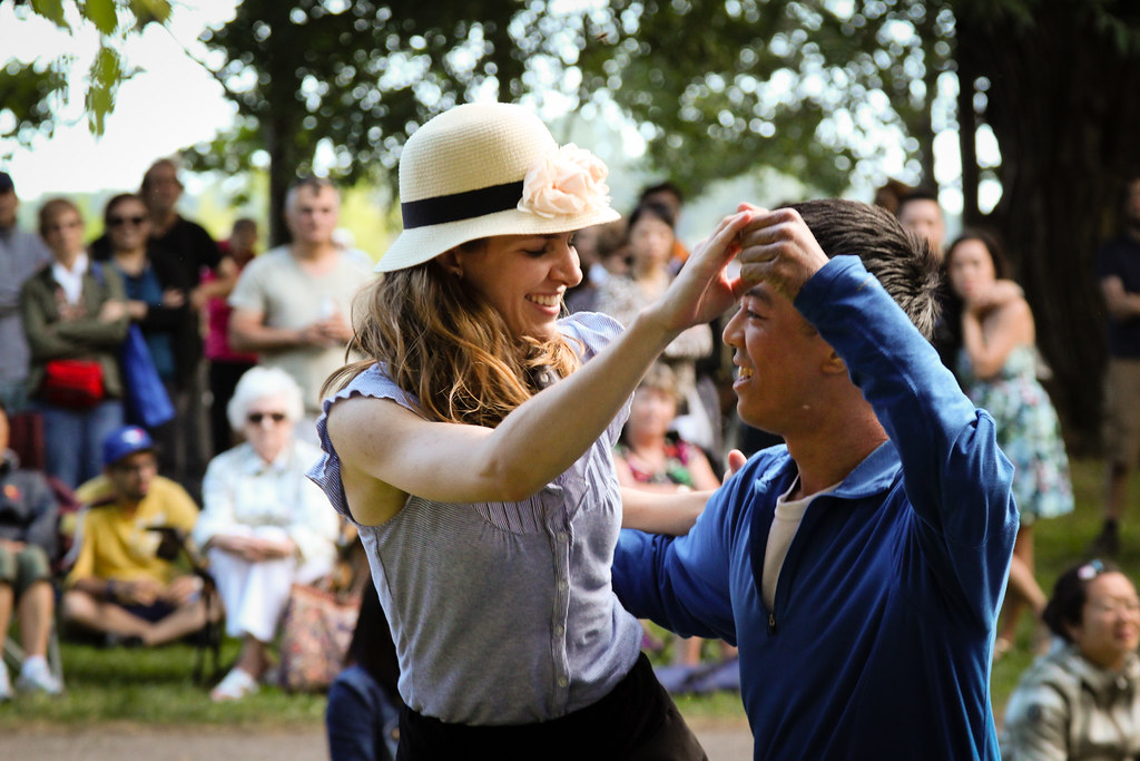 2 people dancing