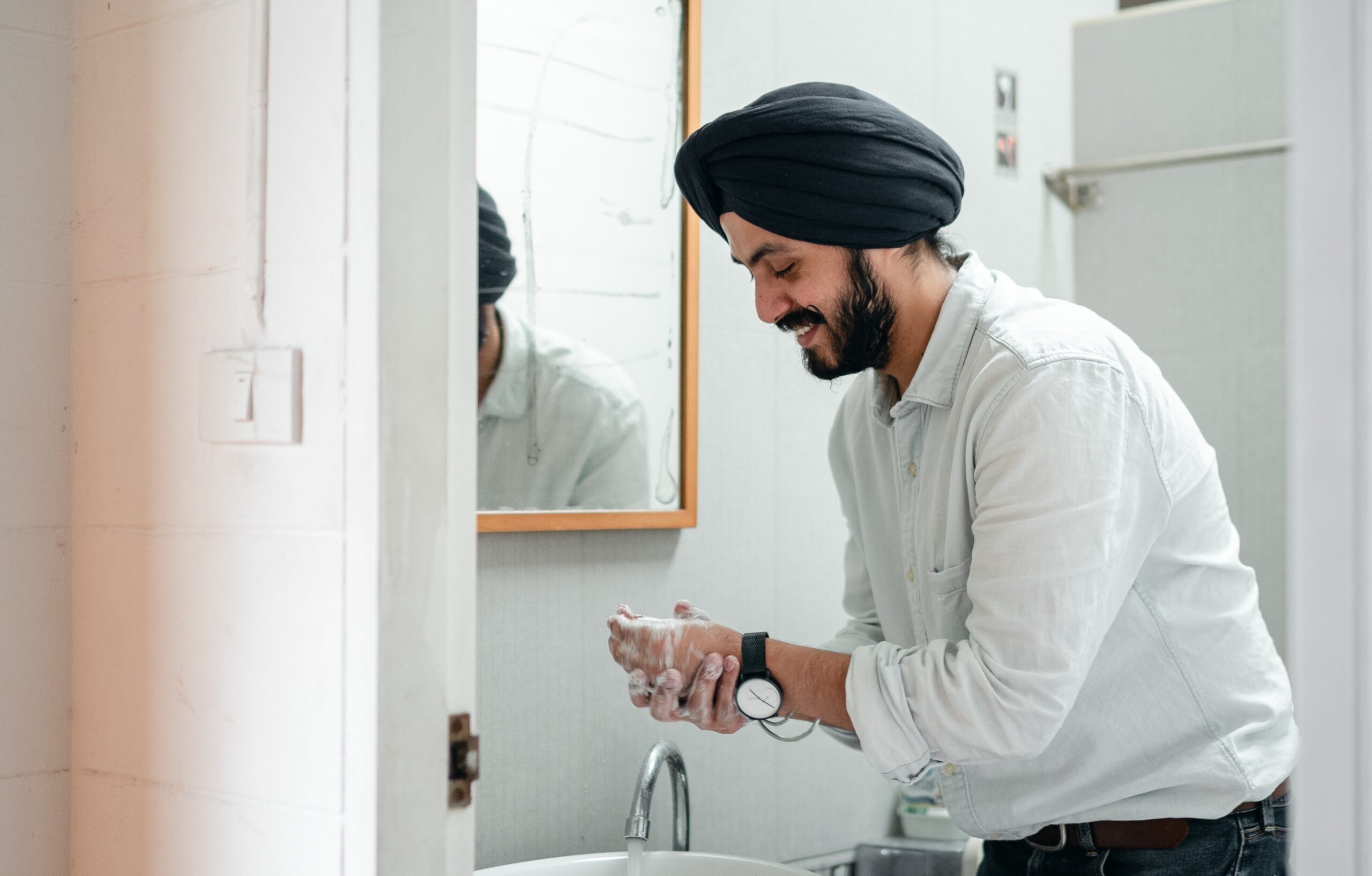 Man washing hands